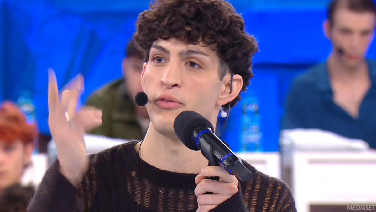 Rossofuoco, Mida: la canzone è stata certificata disco d’oro