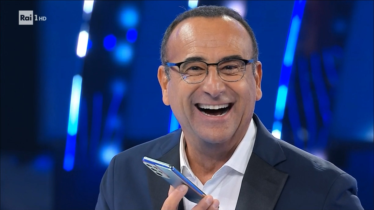 Tale e Quale Show 2023, telefonata a sorpresa di Maria de Filippi (VIDEO)