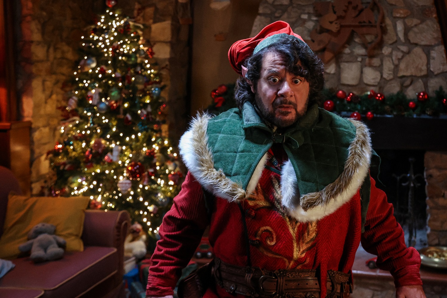 Elf Me, la magia del Natale quest’anno parla italiano: trama, cast e commento del film Prime Video