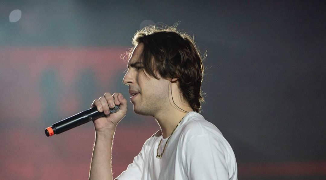 Chi è Grenbaud: dal successo su Twitch a Sanremo Giovani 2023