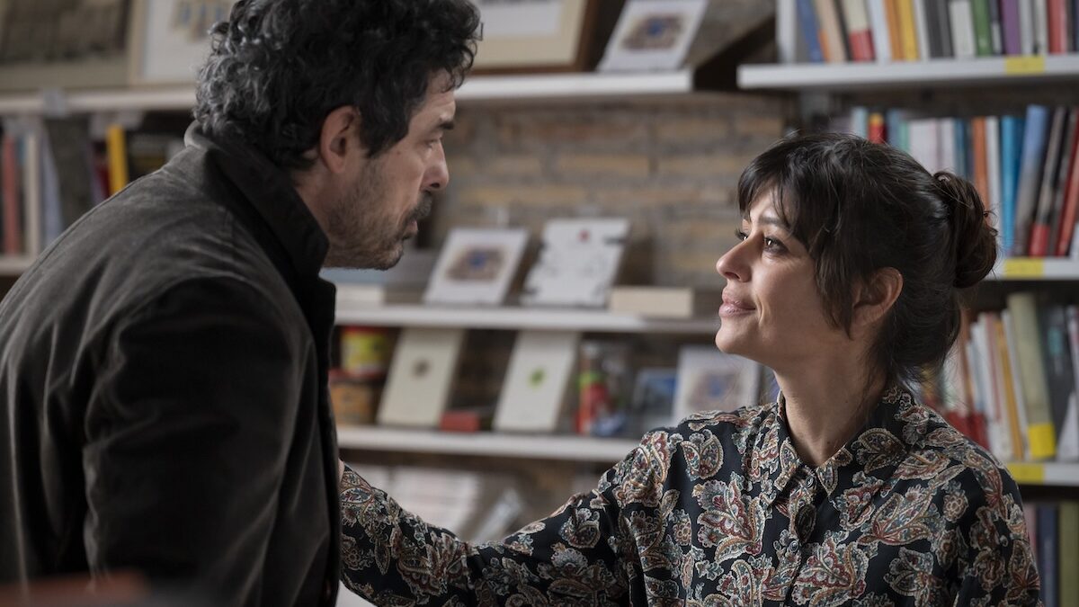 Ascolti tv giovedì 30 novembre 2023: Un professore 3.5mln (19.7%), Zelig 2.3mln (14.9%)