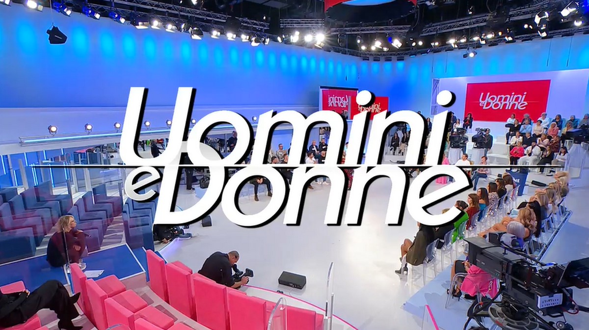 Uomini e Donne, anticipazioni registrazione 12 febbraio 2024: Orfeo lascia il programma, Brando bacia Beatriz e Raffaella