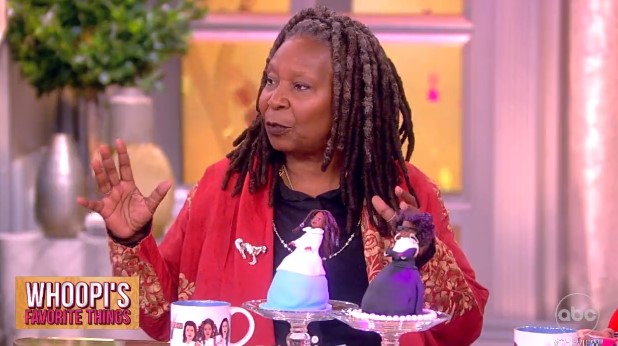 Viva Rai2, Fiorello e Mahmood ricevono i ringraziamenti di Whoopi Goldberg per l’omaggio a Sister Act (video)