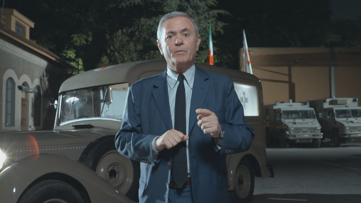 Ezio Mauro debutta su La7, stasera lo speciale La caduta
