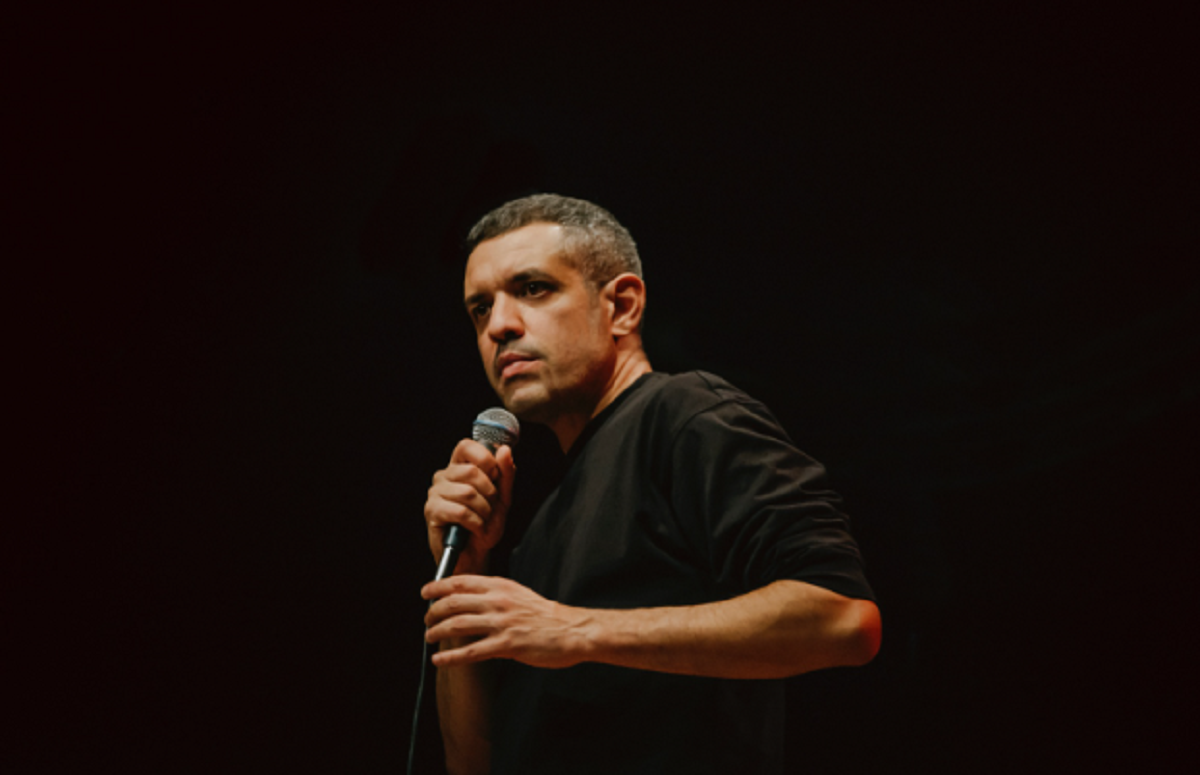Francesco De Carlo, l’intervista a TvBlog: “Con Bocca mia taci parleremo di libertà d’espressione. A teatro? Si può dire tutto”