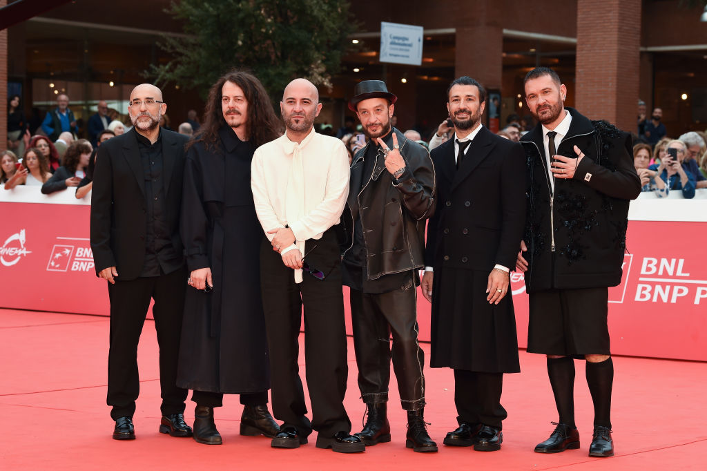 Negramaro in gara a Sanremo 2024 con Ricominciamo tutto