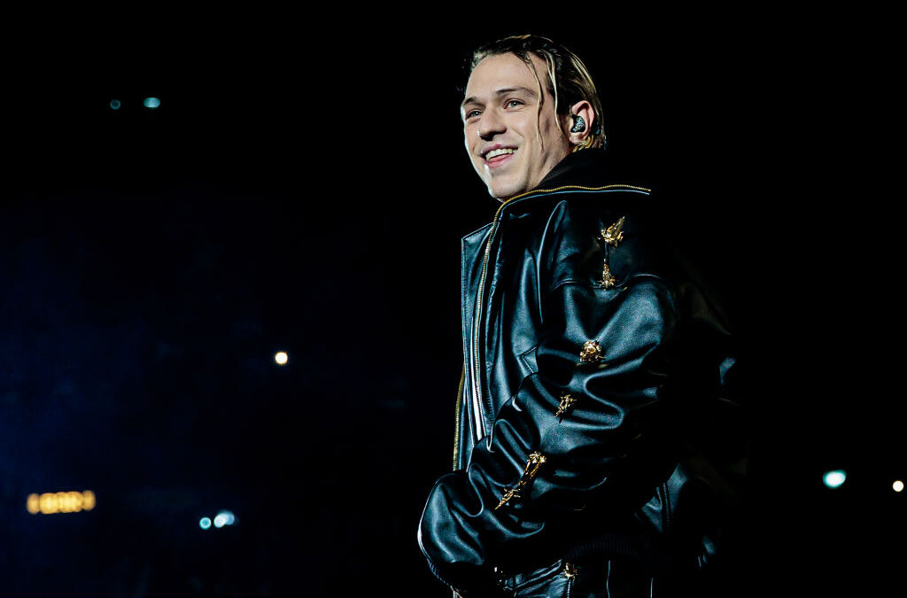 Irama in gara a Sanremo 2024 con Tu no