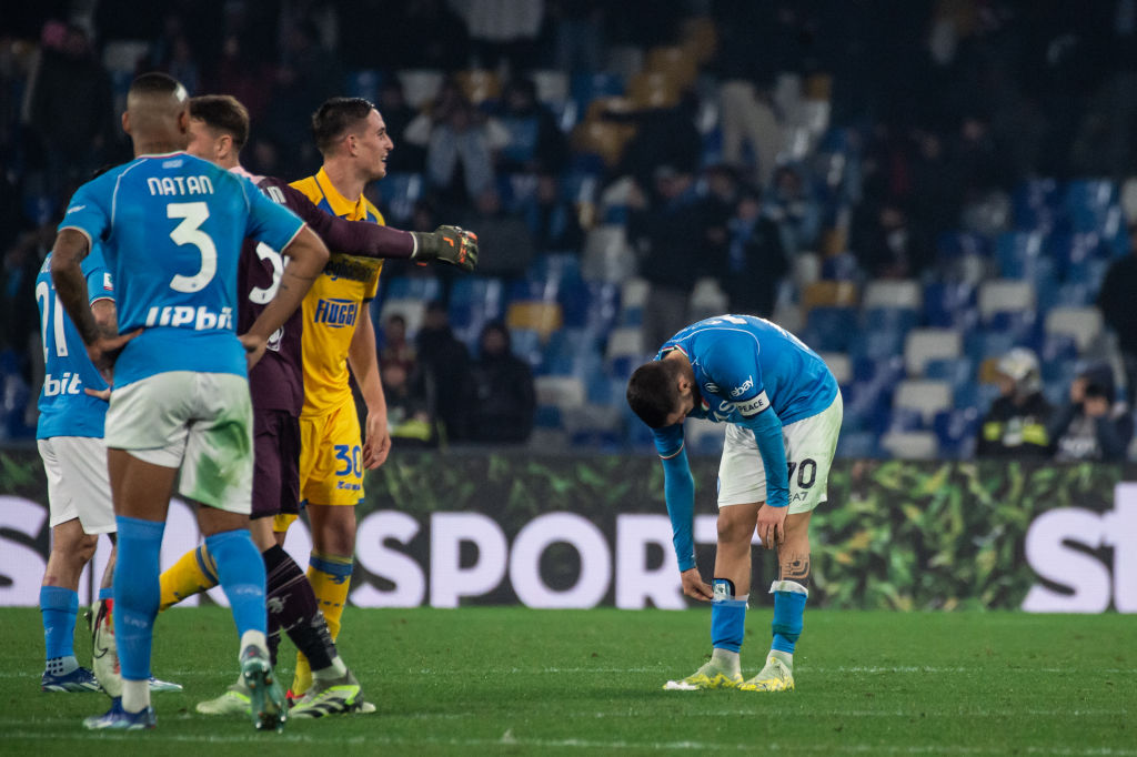 Ascolti tv martedì 19 dicembre 2023: Napoli – Frosinone a 3 mln (16%), Sanremo Giovani a 1,8 mln (14%)