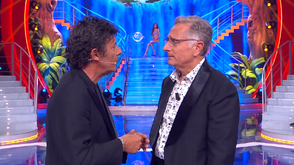 Ciao Darwin: Bonolis e Laurenti nominano Barbara d’Urso (VIDEO), ma l’audio viene corretto