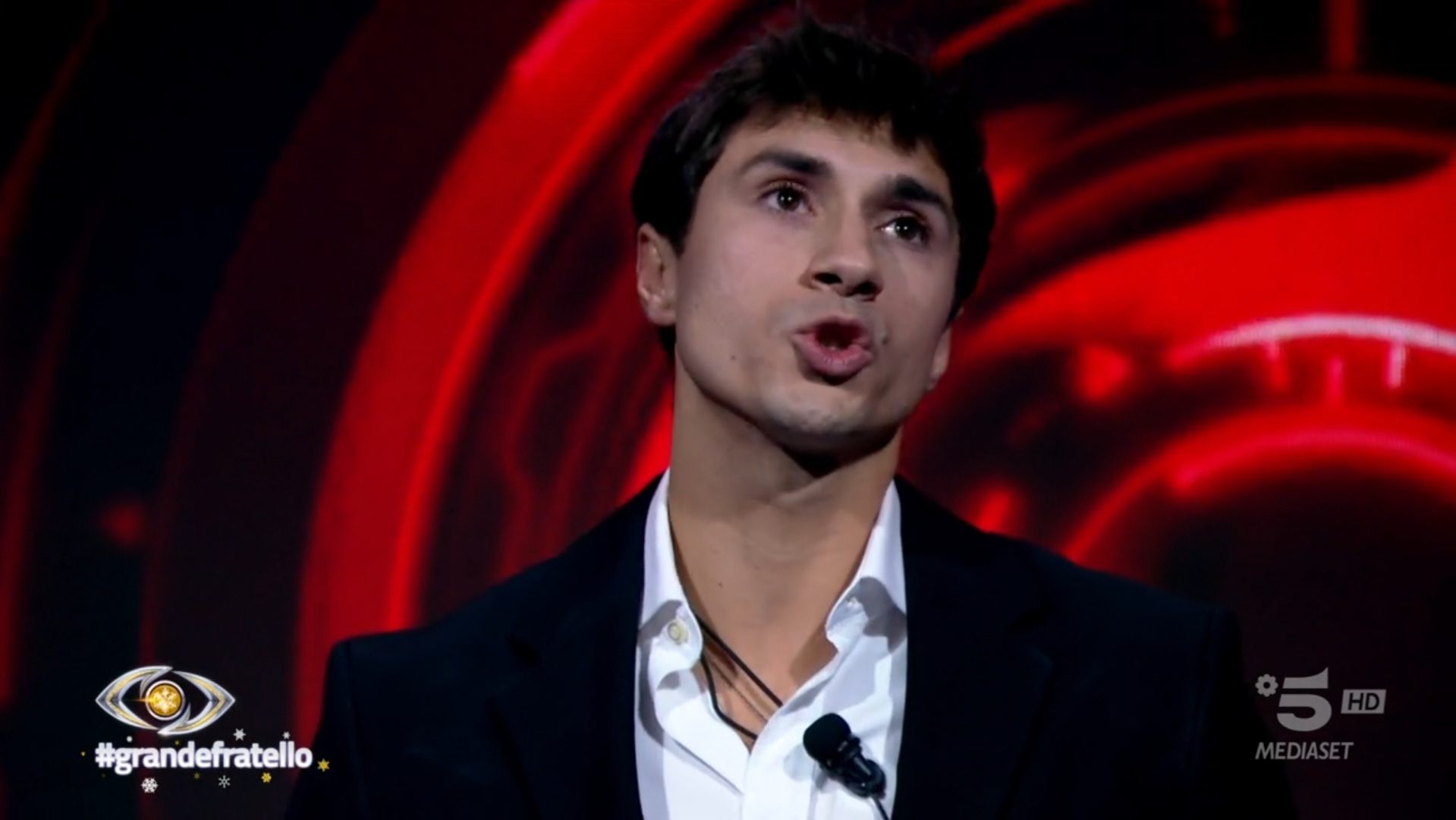 Grande Fratello 2023, puntata sabato 9 dicembre: Mirko eliminato; Marco, Perla, Sara e Vittorio al televoto
