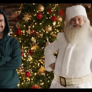 Stasera in tv su Canale 5 Chi ha incastrato Babbo Natale con Alessadro Siani e Christian De Sica (2)
