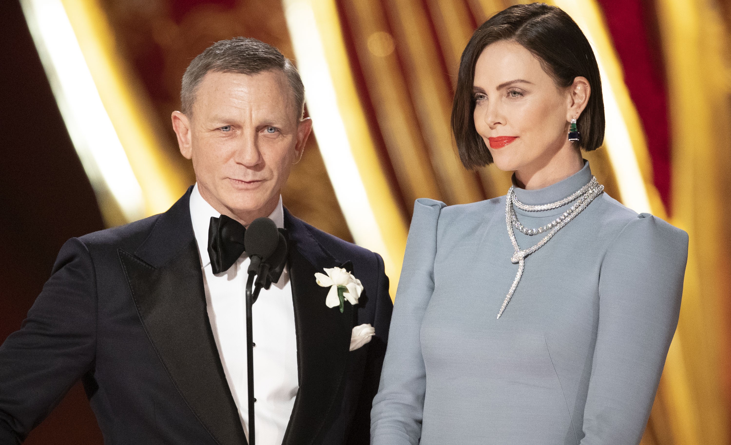 Two for the Money: Daniel Craig e Charlize Theron nel thriller con rapina di Justin Lin