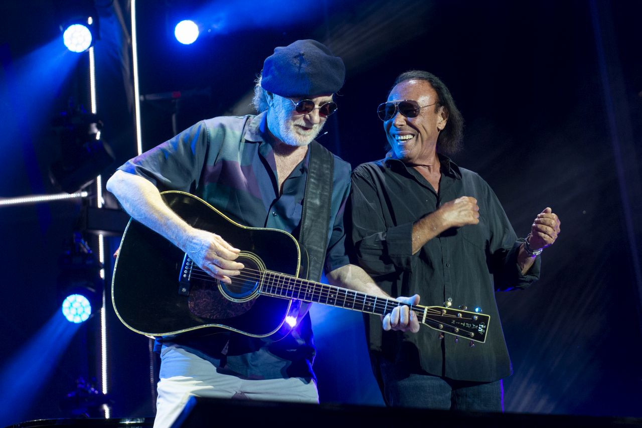 Venditti e De Gregori, concerto 23 dicembre 2023: la scaletta delle canzoni nell’ultima data del tour