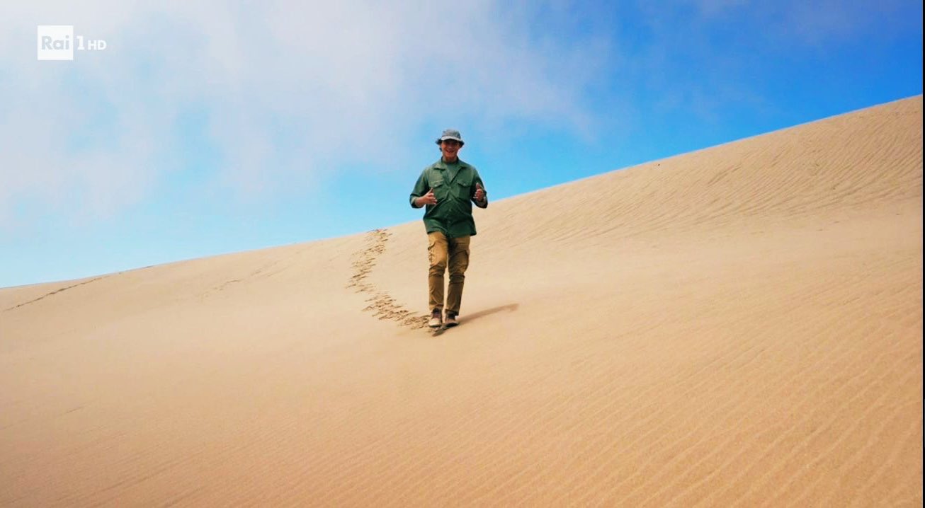 Meraviglie d’Africa è un vero e proprio film: protagonisti la Namibia, Alberto Angela e la squadra tv