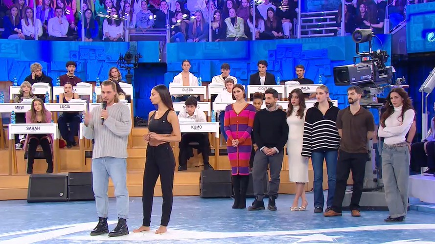 Amici 23, Raimondo Todaro fa arrabbiare i professionisti e discute con la moglie Francesca Tocca: “Ti sei espresso male, ammettilo!”