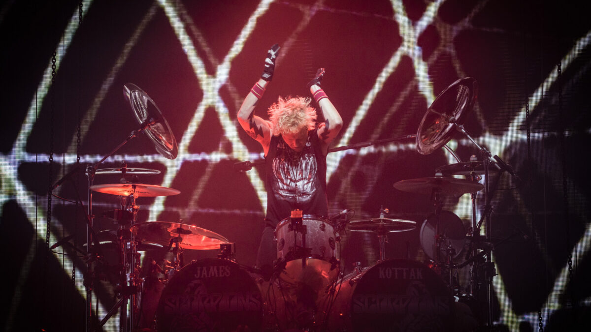 È morto James Kottak, l’ex batterista degli Scorpions