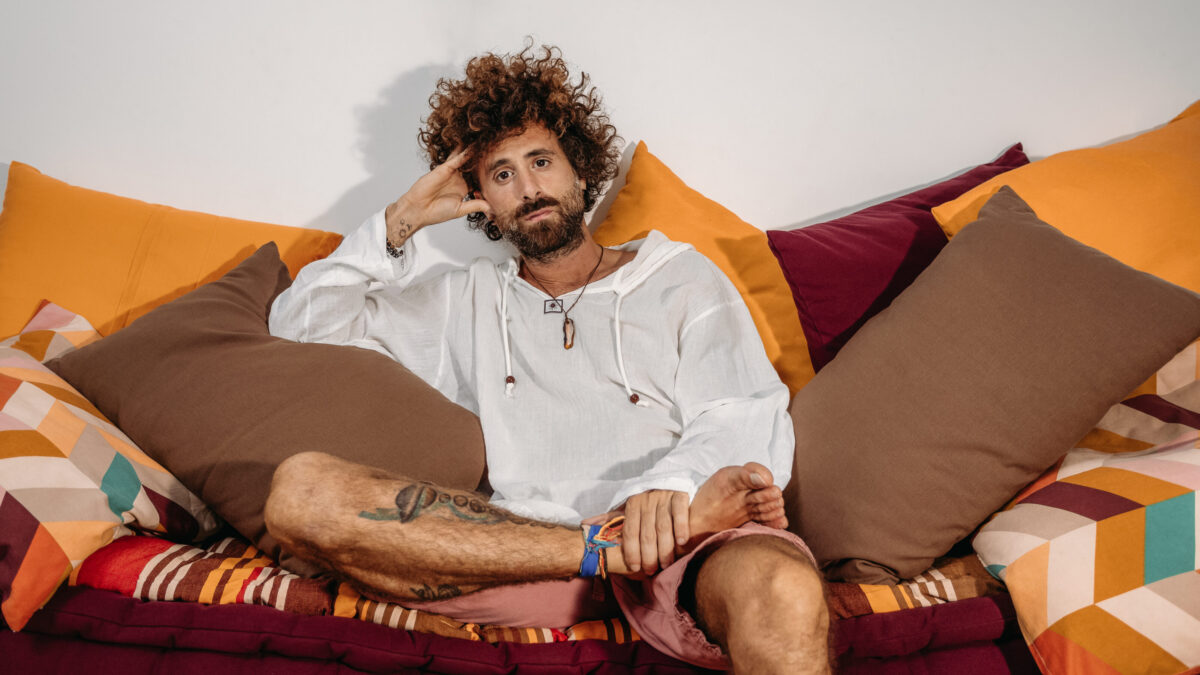 Gio Evan, ‘Ribellissimi’ è il suo nuovo progetto: “Sono felliniano, un amante degli artisti, non solo dell’arte” (intervista)