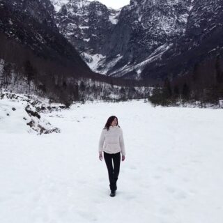 ‘inquietante (6)