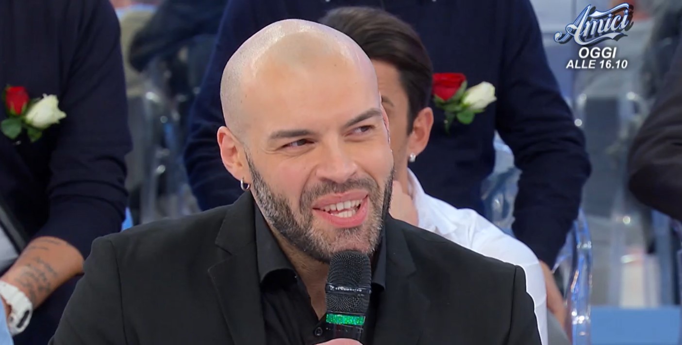 Mirko Santia: chi è il nuovo cavaliere di Uomini e Donne (ex amico di Mario Cusitore) sceso per Ida Platano