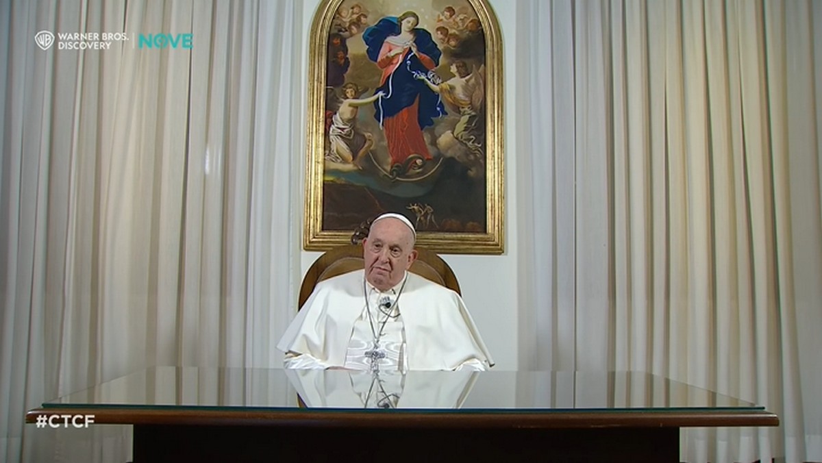 Papa Francesco a Che Tempo Che Fa: la guerra, i migranti, la capacità di chiedere perdono, tra i temi trattati