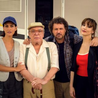 Pare Parecchio Parigi nuove clip, backstage e video musicale di Neena (Al cinema dal 18 gennaio)
