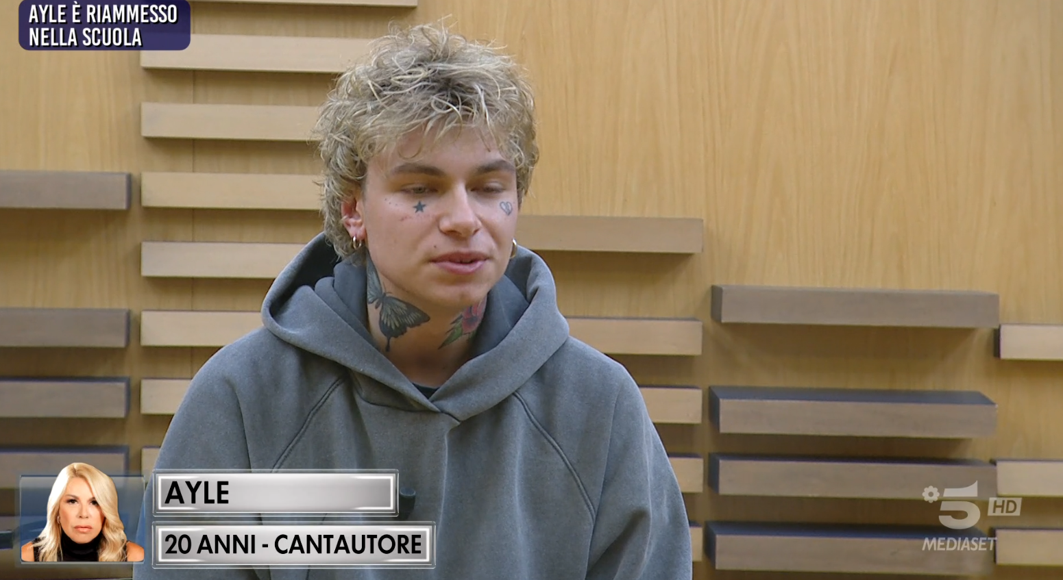 Ayle riammesso ad Amici 23. Tutti contrari tranne 2 concorrenti, ecco chi voleva il ritorno del cantante