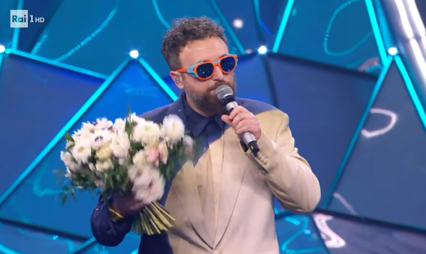 Sanremo 2024, Dargen D’Amico: “Mai pensato di avvicinarmi alla politica. Semplicemente guidato dall’amore”