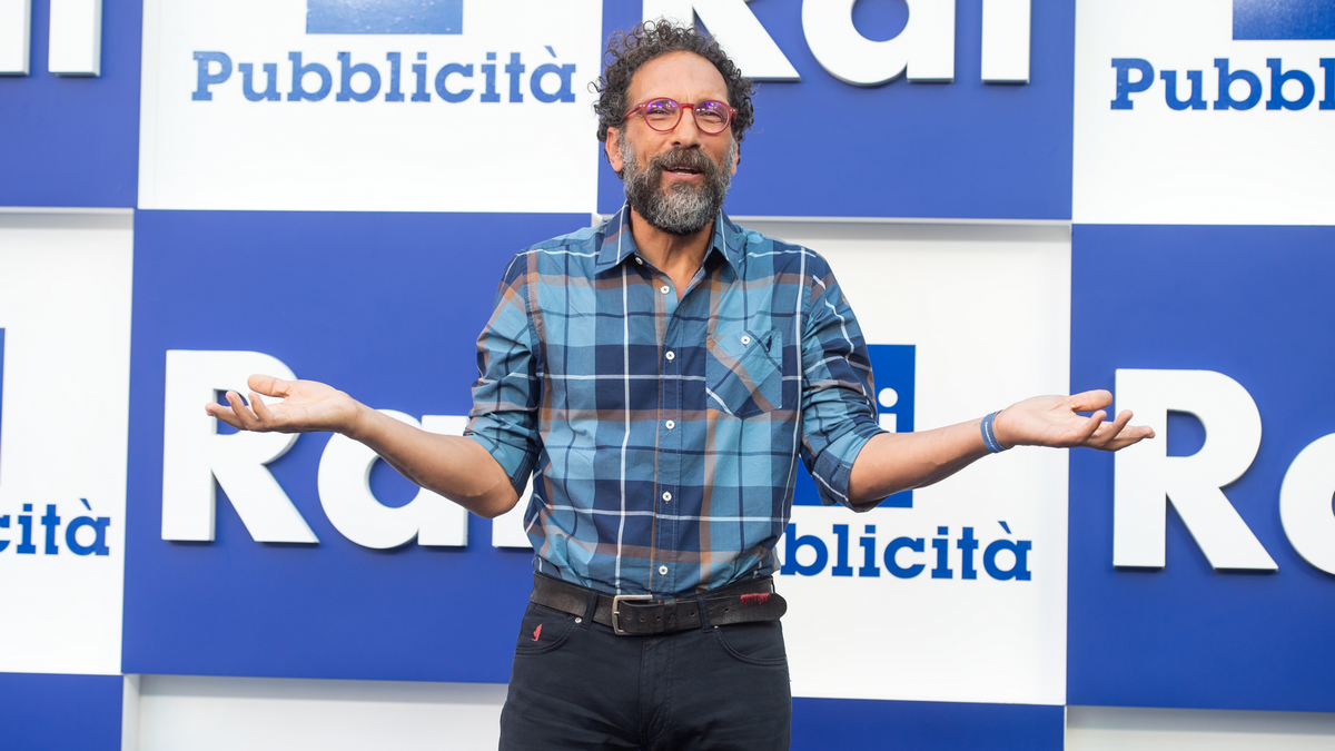 Dagospia stronca Il Provinciale, Federico Quaranta reagisce: “Critica imbarazzante, rosico! Prima di giudicare, guardate il programma!”