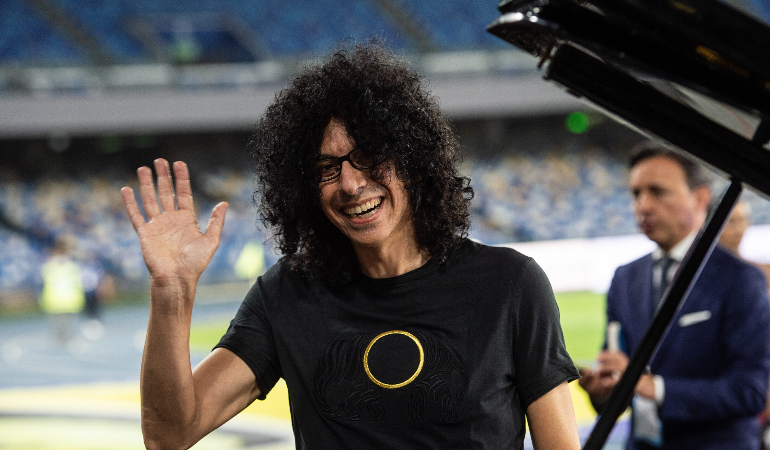 Giovanni Allevi ospite a Sanremo 2024: monologo sulla malattia ed esibizione al pianoforte