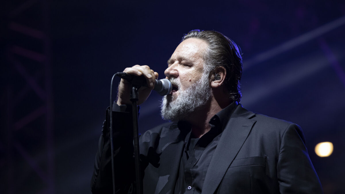 Russell Crowe e la sua band ‘Indoor Garden Party’