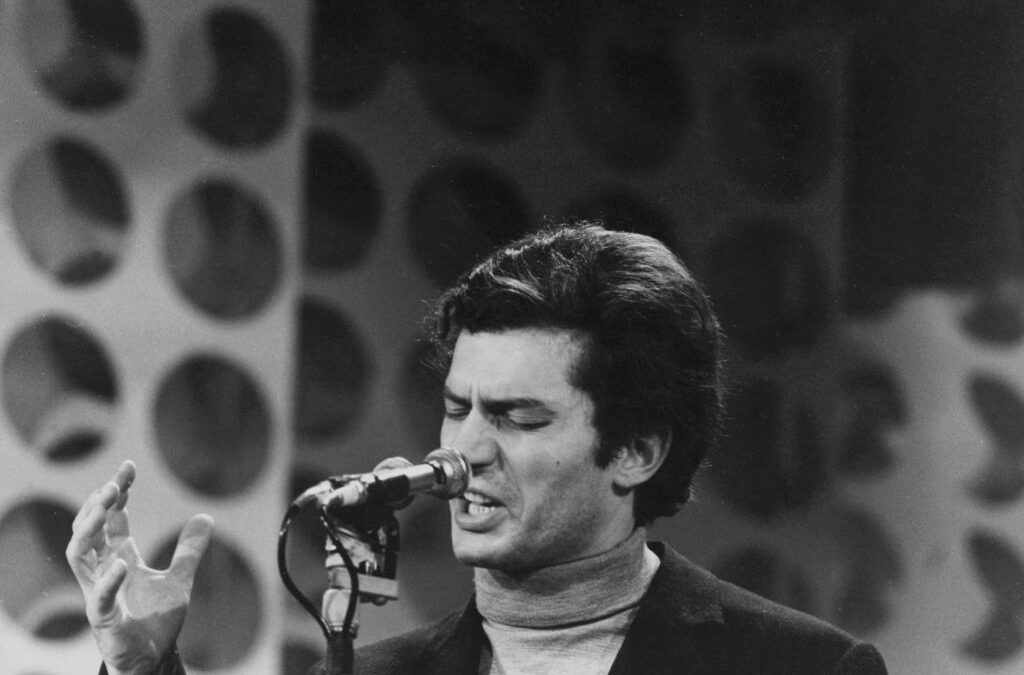 Ragazzo mio di Luigi Tenco: leggi il testo e scopri il significato della canzone