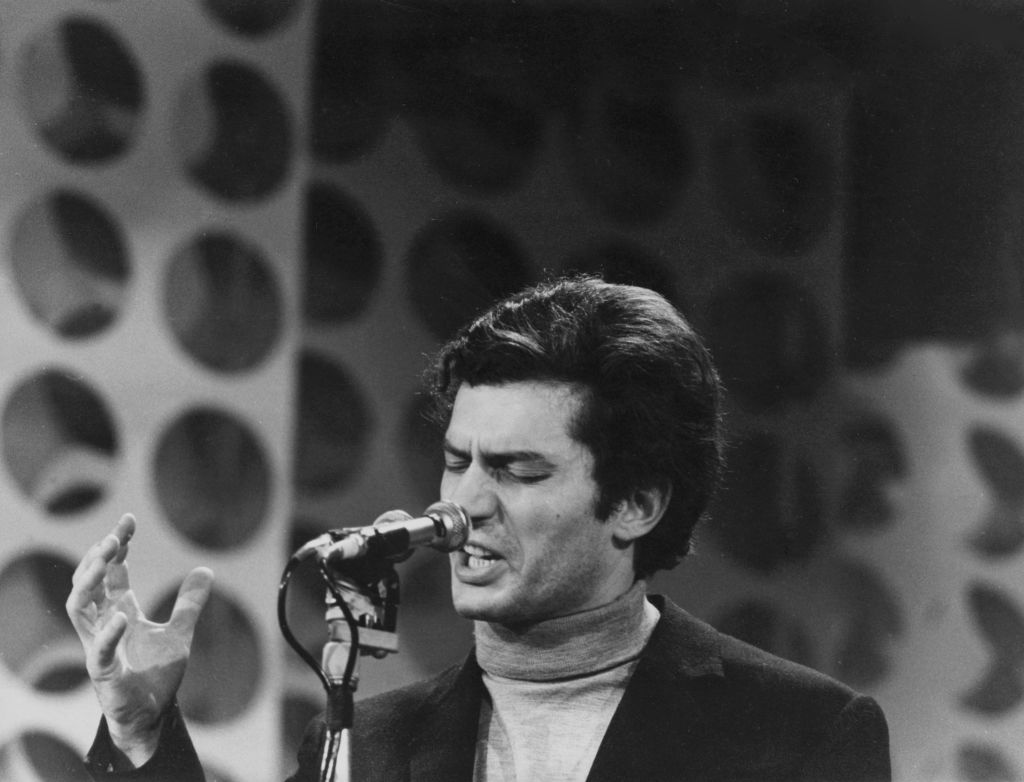 Ragazzo mio di Luigi Tenco: leggi il testo e scopri il significato della canzone