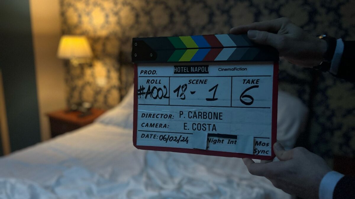 Hotel Napoli: riprese in corso per l’opera prima di Pino Carbone con Lino Musella e Antonia Truppo