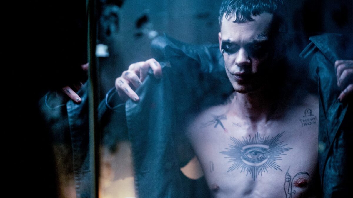 Il Corvo – The Crow: Bill Skarsgard nelle prime immagini ufficiali del reboot