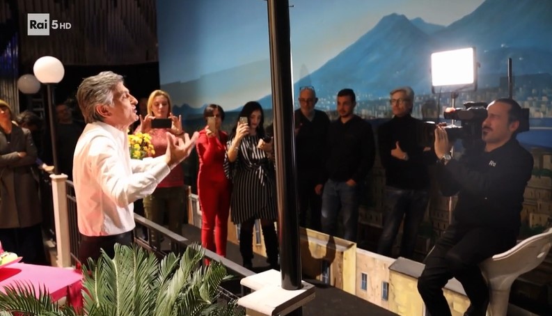 Salemme Il bello… della diretta, il backstage è una lezione di professionalità