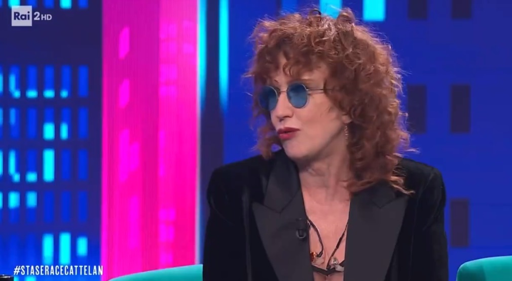 Fiorella Mannoia scherza sul fake della bestemmia a Sanremo: “Adesso la sento pure io”