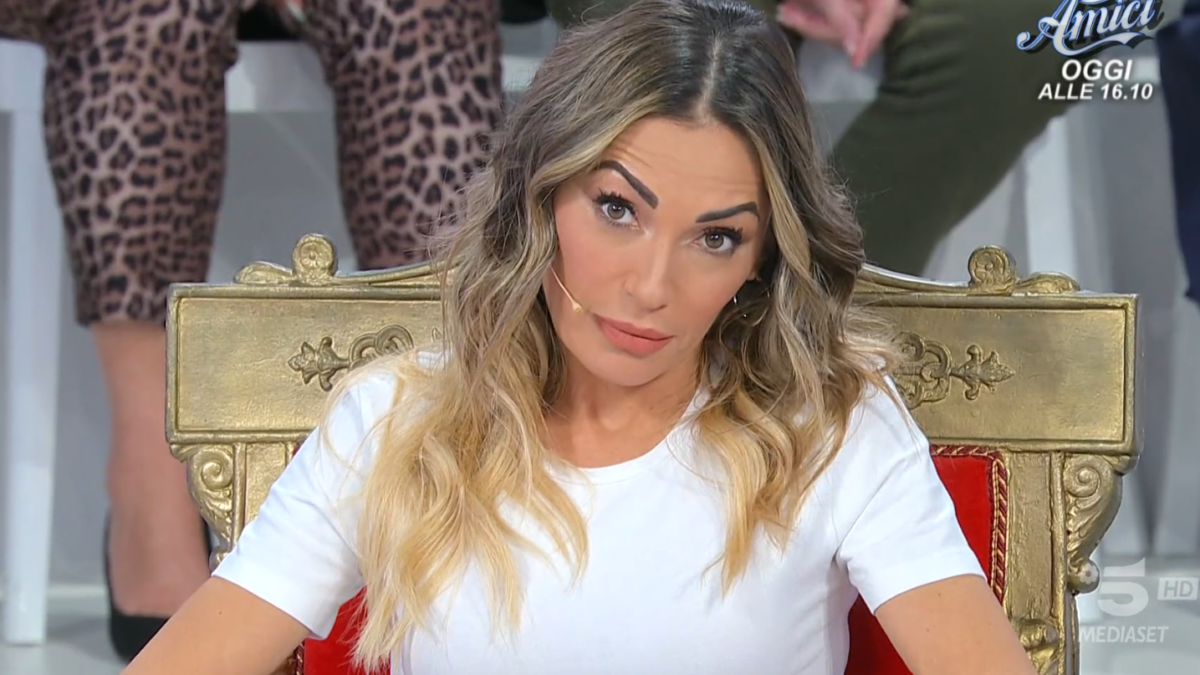 Uomini e Donne, puntata 12 febbraio 2024: Ida elimina Mario, Roberta e Alessandro escono insieme