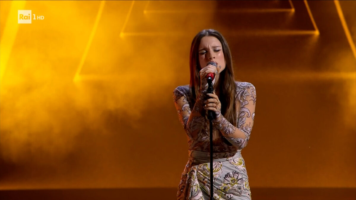 Ascolti tv venerdì 9 febbraio 2024: Quarta Serata (Cover) a 11,9 mln (68%)