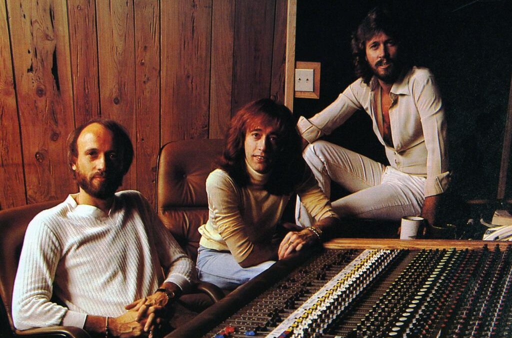 Ridley Scott dirigerà un film biografico sui Bee Gees per Paramount Pictures