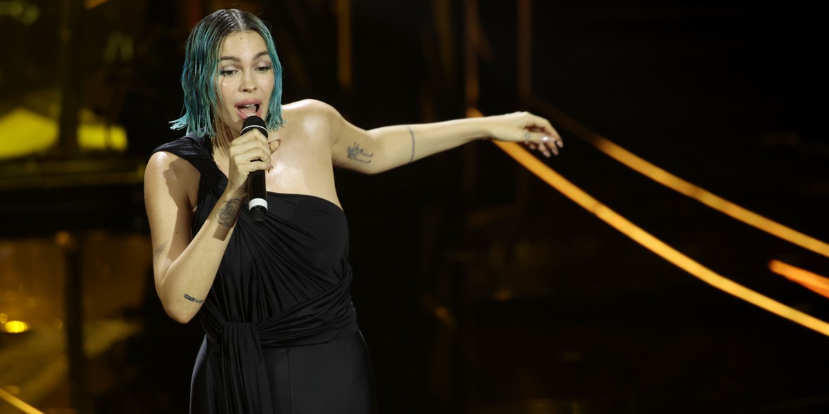 Click Boom!: testo e significato della canzone di Rose Villain