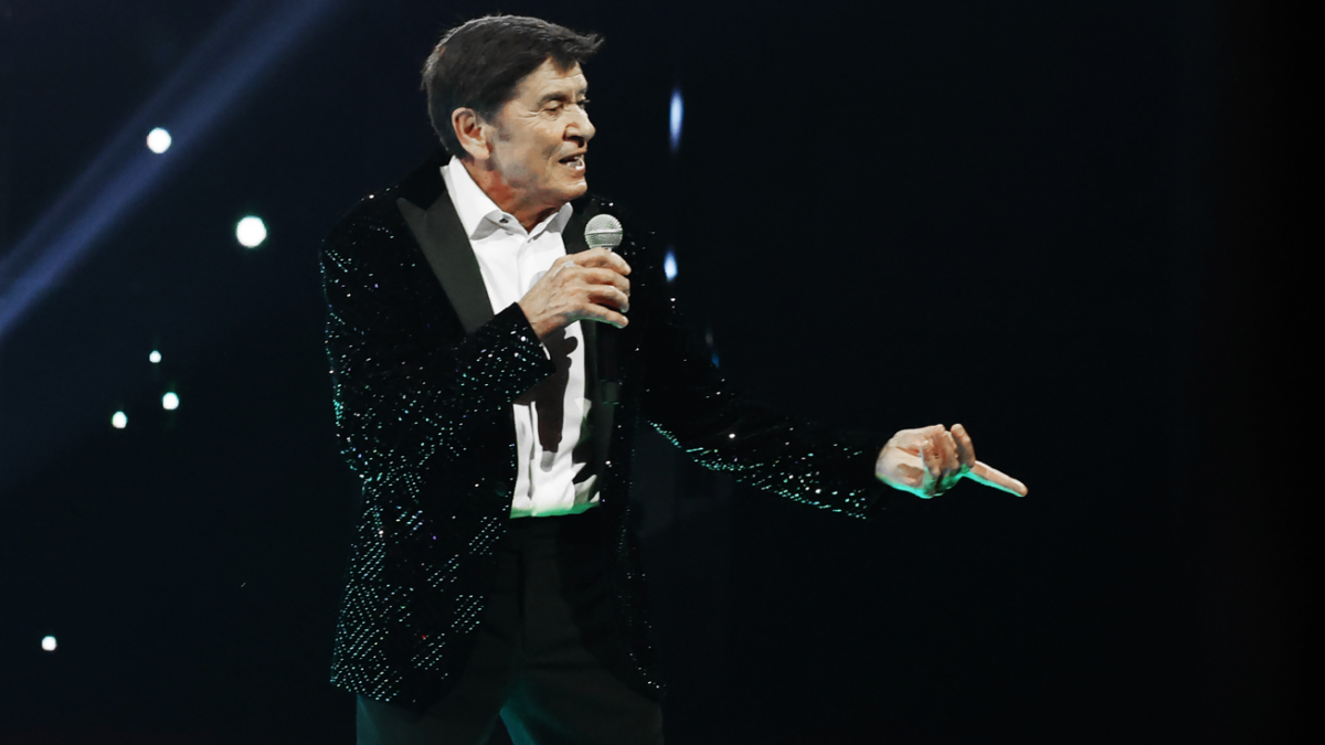 Teche Show, Gianni Morandi verso la conduzione degli speciali di Rai1 per i 70 anni della tv (Anteprima TvBlog)