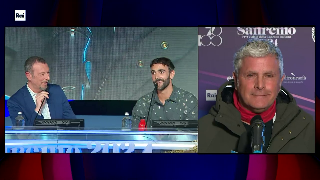 Sanremo 2024, conferenza stampa di oggi: Mengoni straordinario, Amadeus canta Bella Ciao (e l’affaire trattori ha già stancato)
