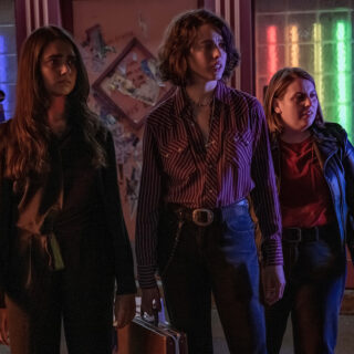 Al cinema dal 7 marzo con Universal Pictures Italia Drive-Away Dolls, la commedia di Ethan Coen con Margaret Qualley, Geraldine Viswanathan, Matt Damon e Pedro Pascal.