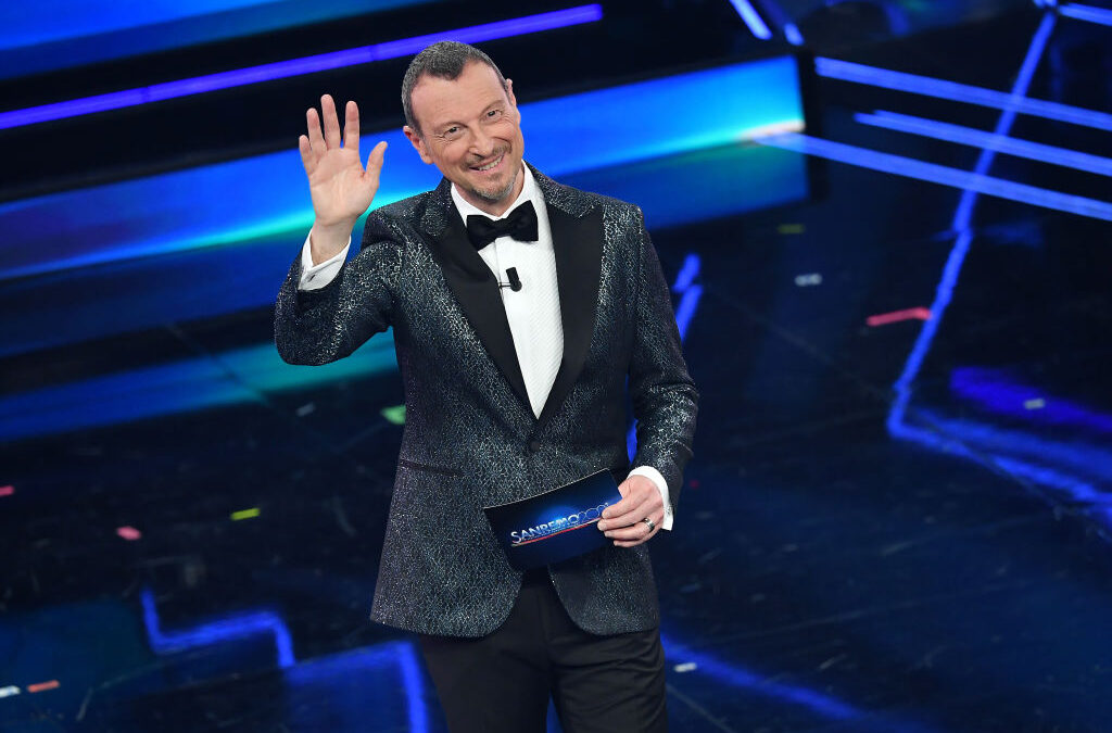 Rai smentisce il ritorno di Amadeus a Sanremo per altri due anni