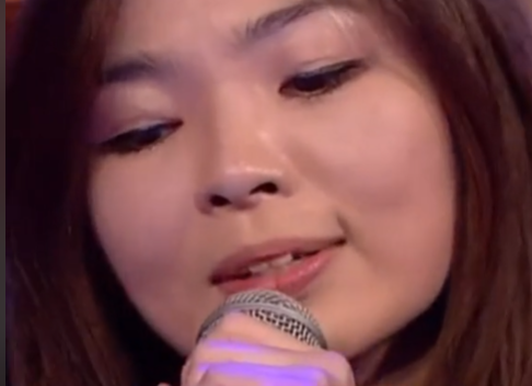 I p’ me, tu p’ te di Geolier in coreano: il video a “Propaganda Live”