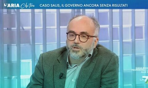 L’Aria che tira, Christian Raimo: “I neonazisti bisogna picchiarli, la Salis ha fatto bene”