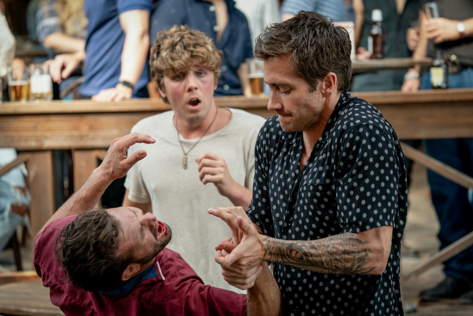 Cineblog ha recensito "Road House", il remake del classico action anni 80 "Il duro del Road House" con Jake Gyllenhaal nel ruolo che fu di Patrick Swayze.