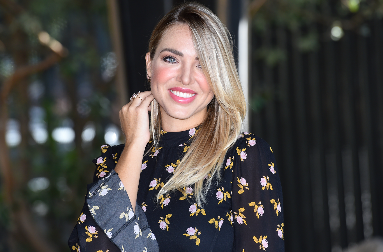Un’estate da (a)mare su Rai1 dal 3 giugno (ma non è ancora sicuro): Carolina Rey verso la conduzione (Anteprima TvBlog)