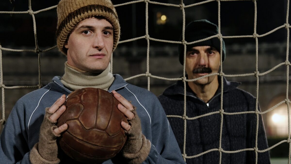 Zamora: trailer del film diretto e interpretato da Neri Marcorè (Al cinema dal 4 aprile)