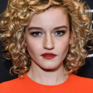 Julia Garner